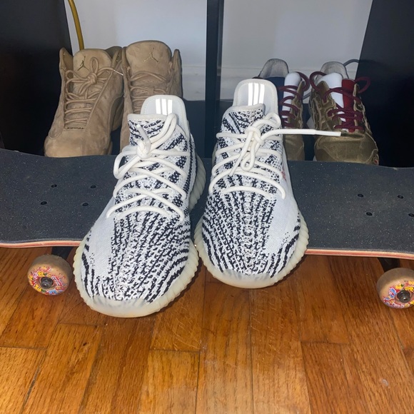 Yeezy Boost 350 V2 Zebra
